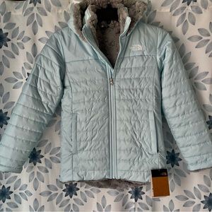 The north face winter jacket girls size Large 14-16 ages.New